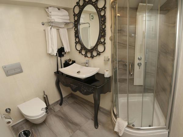 Demonti Hotel : photo 2 de la chambre chambre triple confort