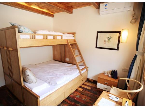 Begonia Flowers Guesthouse : photo 8 de la chambre chambre familiale