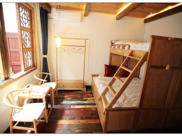 Begonia Flowers Guesthouse : photo 7 de la chambre chambre familiale