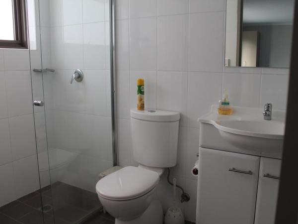 Strathfield Executive Accommodation : photo 7 de la chambre chambre deluxe double ou lits jumeaux