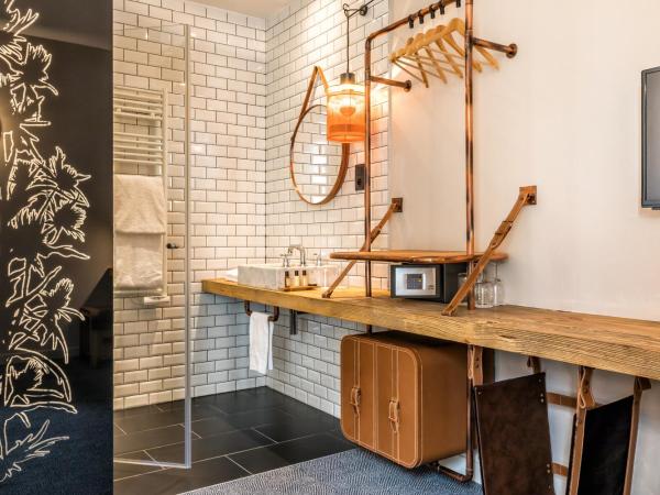 Hotel Restaurant Au Boeuf Couronné : photo 1 de la chambre chambre triple supérieure