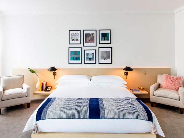 Ambassador Chicago, part of JdV by Hyatt : photo 3 de la chambre chambre standard lit queen-size