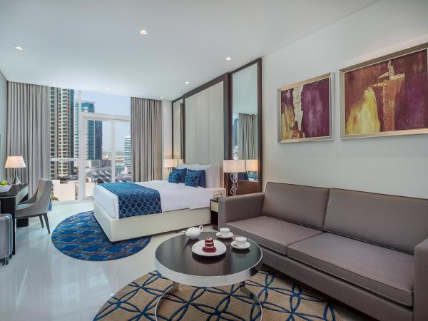 DAMAC Maison Distinction : photo 3 de la chambre chambre de luxe - vue sur ville