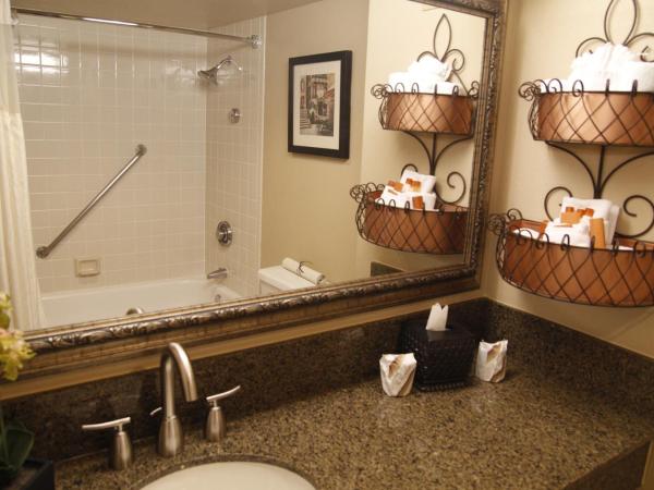 Ramada by Wyndham Viscount Suites Tucson East : photo 1 de la chambre chambre lit king-size - non-fumeurs