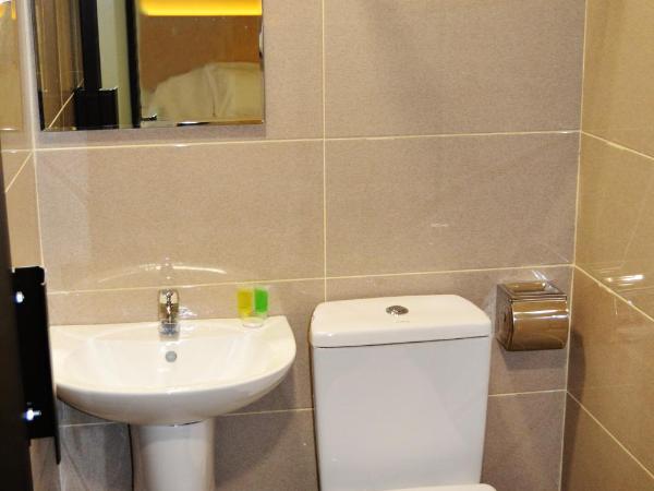 City Central Hotel : photo 9 de la chambre deluxe queen room : sky garden / gym / hassle free check-in / free wifi