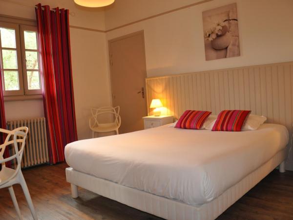 Hôtel Ttiki Etchea : photo 1 de la chambre chambre double standard