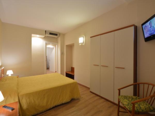 Hotel Genova : photo 4 de la chambre chambre double ou lits jumeaux