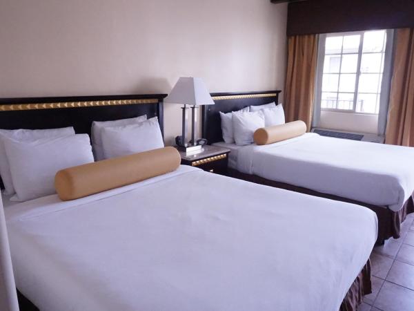 Tuscan Garden Inn : photo 4 de la chambre chambre avec 2 grands lits queen-size