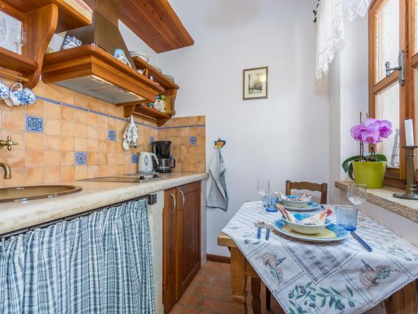 Guesthouse Casa Nova : photo 3 de la chambre maison en pierres