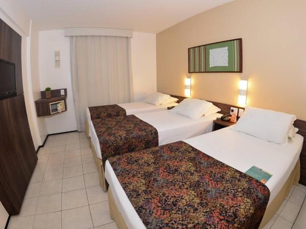 Hotel Sonata de Iracema : photo 2 de la chambre chambre triple standard