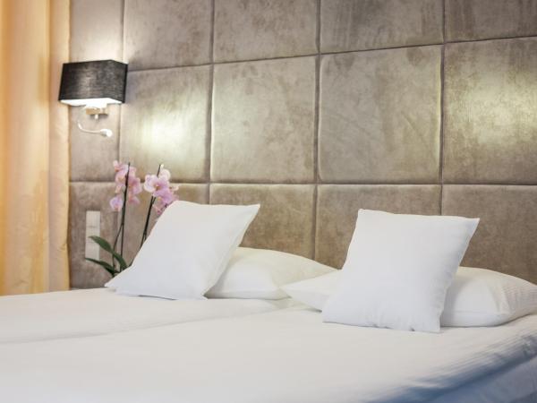 Citi Hotel's Wrocław : photo 2 de la chambre chambre lit queen-size