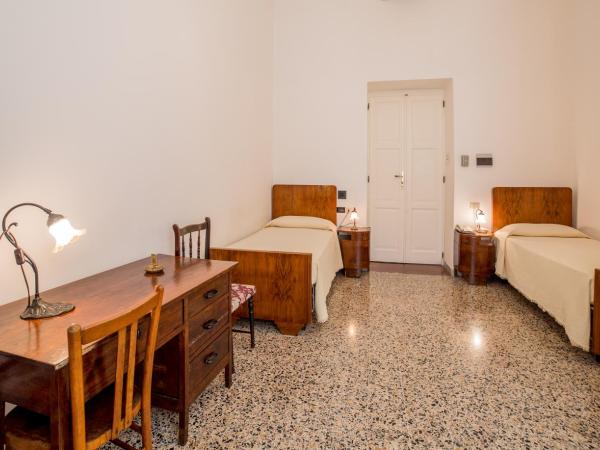 Hotel AeR BJ Vittoria : photo 5 de la chambre chambre lits jumeaux