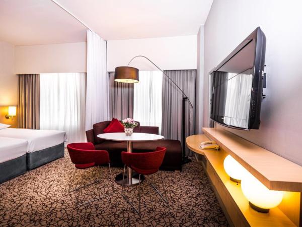 Novotel Suites Mall Avenue Dubai : photo 6 de la chambre suite lits jumeaux