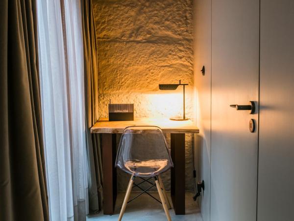 Armazém Luxury Housing- Architectural & Design Hotel : photo 1 de la chambre chambre lits jumeaux