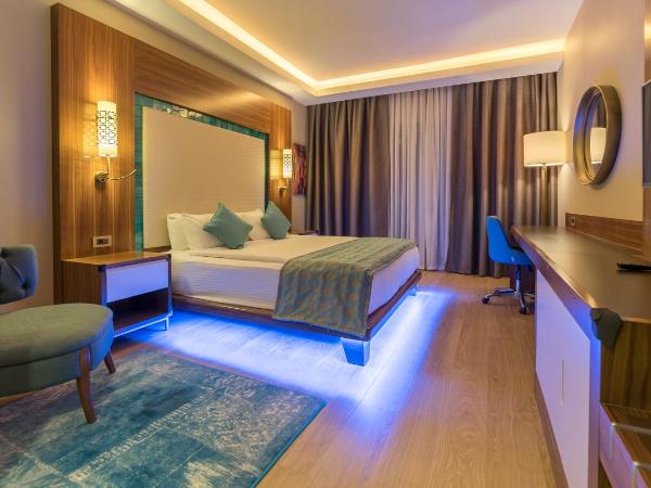 Ramada Resort Kusadasi & Golf : photo 2 de la chambre chambre double supérieure - côté terre