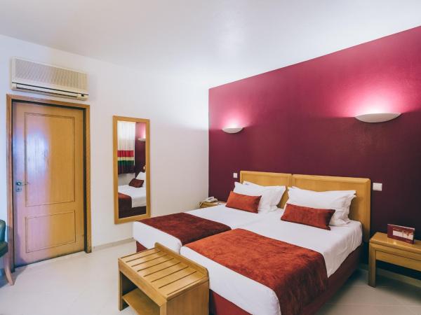Grand Muthu Forte Da Oura : photo 4 de la chambre hébergement 1 chambre junior standard (4 adultes)
