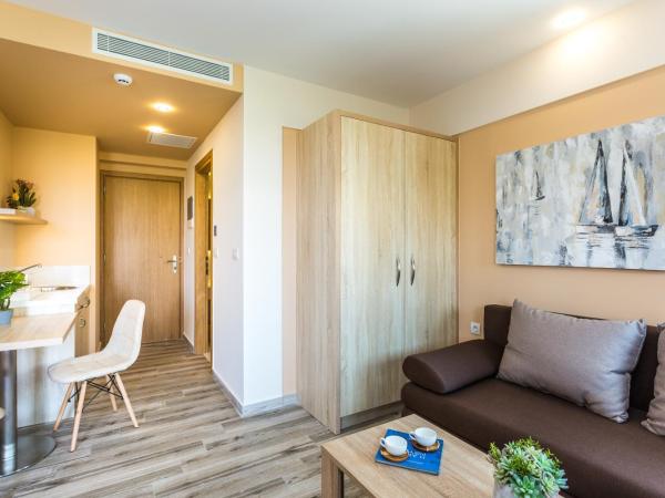 Menta City Boutique Hotel : photo 2 de la chambre chambre double ou lits jumeaux supérieure