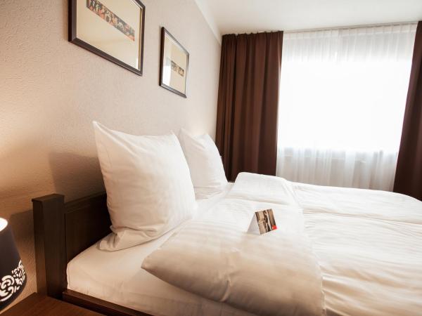 Hotel Diament Spodek : photo 3 de la chambre suite