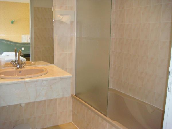 Hotel La Chaumière : photo 5 de la chambre chambre double supérieure