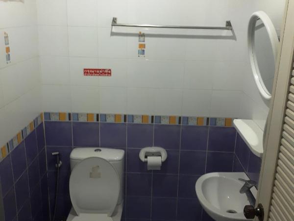 Chill Inn : photo 1 de la chambre chambre double avec balcon