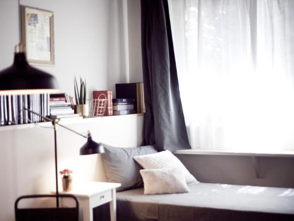 Pepita Lodge : photo 5 de la chambre grande chambre double - vue sur jardin