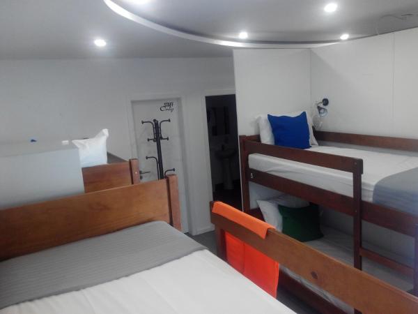 UAU Hostel : photo 5 de la chambre lit simple dans dortoir mixte de 12 lits