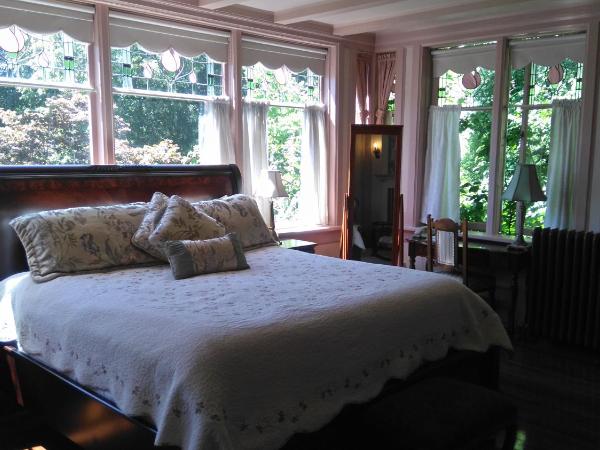Beaconsfield Bed and Breakfast - Victoria : photo 10 de la chambre suite deluxe avec lit king-size