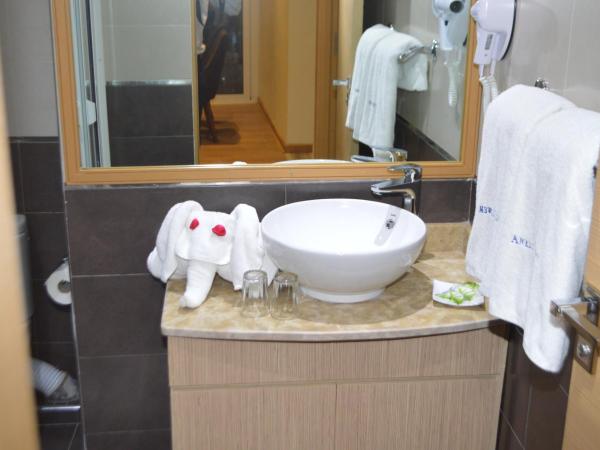 Anezi Tower Hotel : photo 3 de la chambre suite 2 chambres