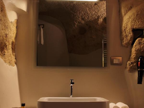Thymus Residence nei Sassi : photo 7 de la chambre suite de luxe troglodyte