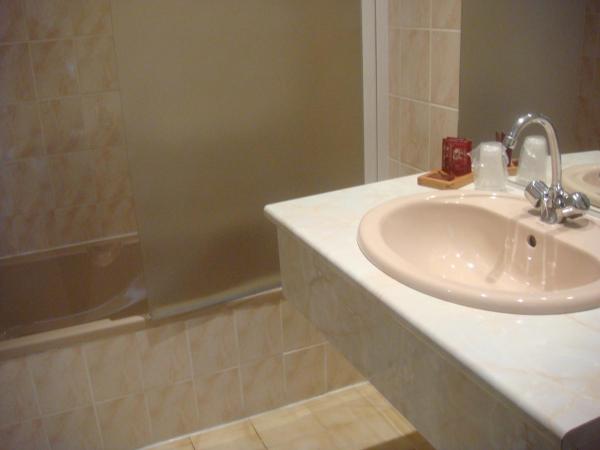 Hotel La Chaumière : photo 4 de la chambre chambre double confort