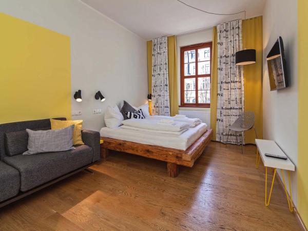 Bed and Breakfast am Schillerplatz : photo 3 de la chambre chambre familiale