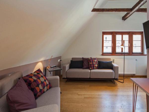 Bed and Breakfast am Schillerplatz : photo 6 de la chambre chambre familiale