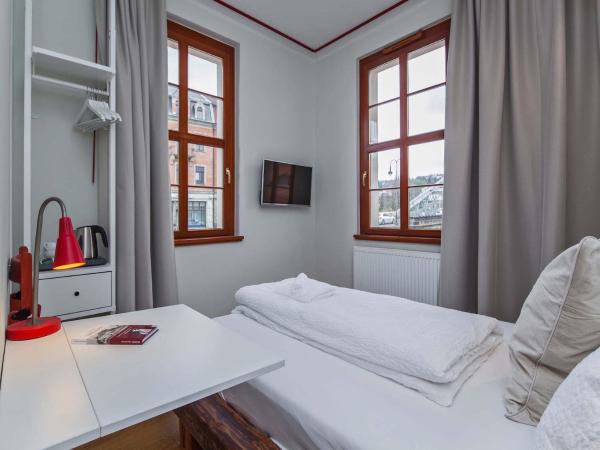 Bed and Breakfast am Schillerplatz : photo 6 de la chambre petite chambre double
