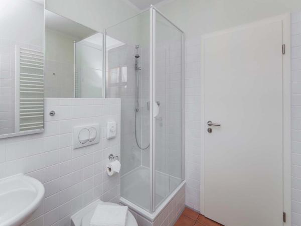 Bed and Breakfast am Schillerplatz : photo 8 de la chambre chambre double