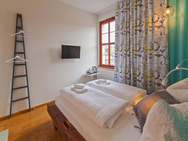 Bed and Breakfast am Schillerplatz : photo 6 de la chambre chambre double