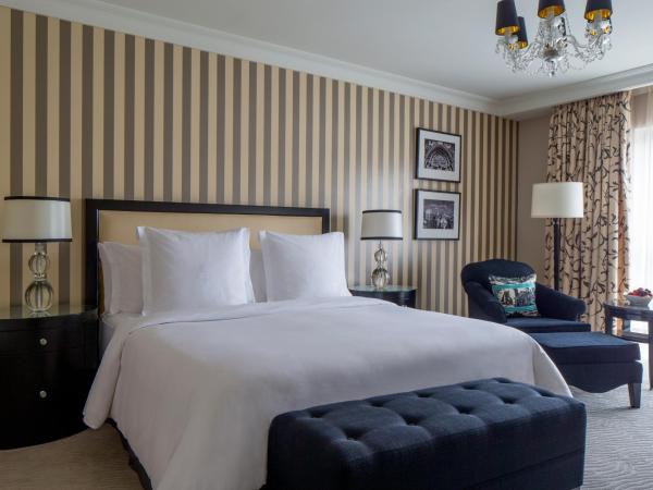 Four Seasons Hotel Prague : photo 2 de la chambre chambre lit king-size deluxe