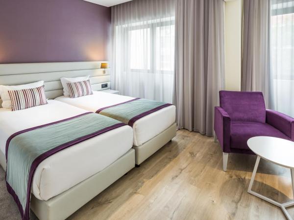 Empire Lisbon Hotel : photo 2 de la chambre chambre lits jumeaux pour personnes à mobilité réduite