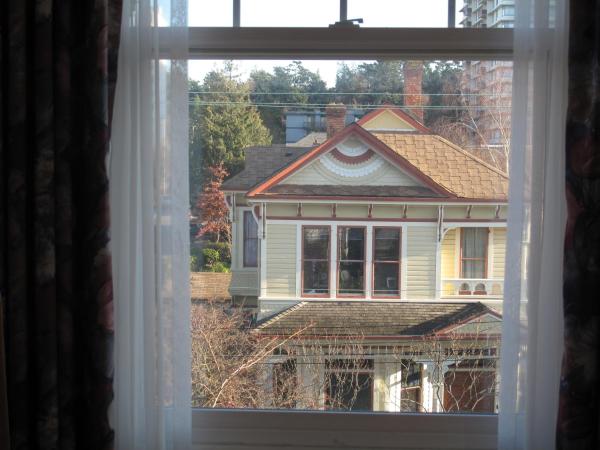 James Bay Inn Hotel, Suites & Cottage : photo 2 de la chambre chambre lit king-size classique