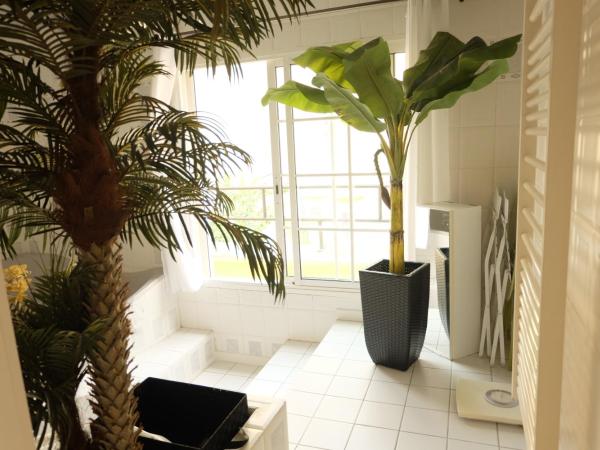 B&B Le Patio En Ville - Chambres d'hôtes : photo 6 de la chambre suite lit queen-size