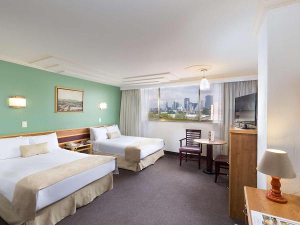 Hotel Estoril : photo 10 de la chambre chambre double avec 2 lits doubles - non-fumeurs