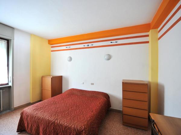 OstellOlinda : photo 3 de la chambre chambre double avec salle de bains commune