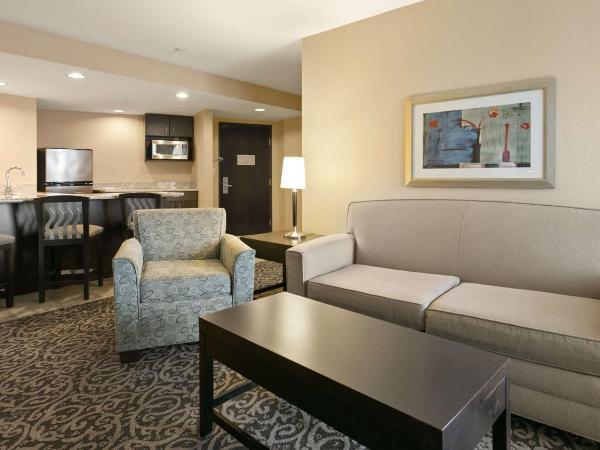 Best Western Plus Las Vegas South Henderson : photo 2 de la chambre suite lit king-size avec canapé-lit - non-fumeurs