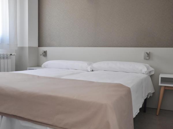 Residencia Universitaria Tarragona Mediterrani : photo 2 de la chambre studio familial exécutif