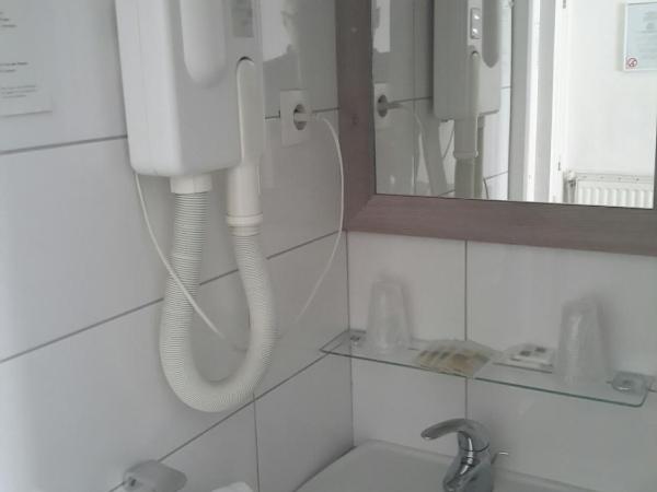 Hotel Cosmos : photo 7 de la chambre chambre simple standard