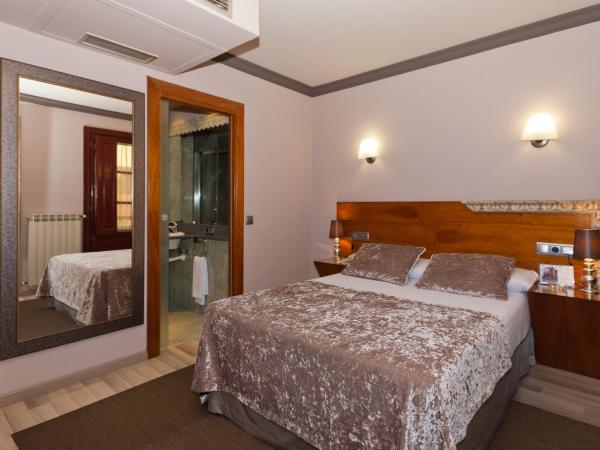 Hotel Vetusta : photo 4 de la chambre chambre double