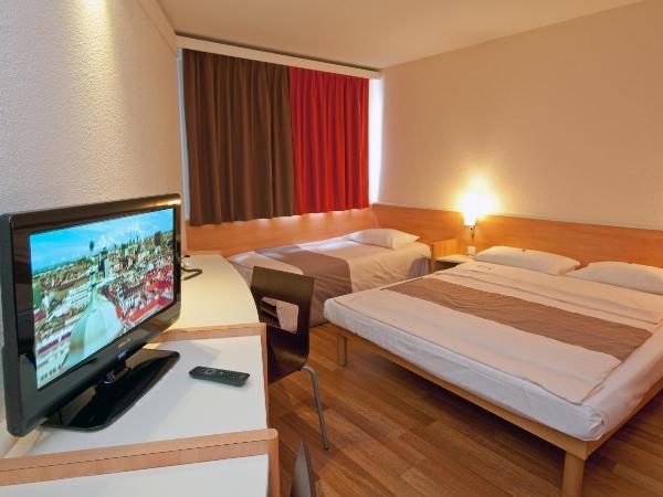 Ibis Wien Mariahilf : photo 3 de la chambre chambre standard avec 1 lit double et 1 lit simple
