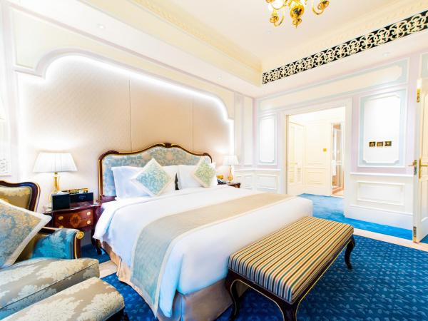 Legend Palace Hotel : photo 2 de la chambre suite 2 chambres