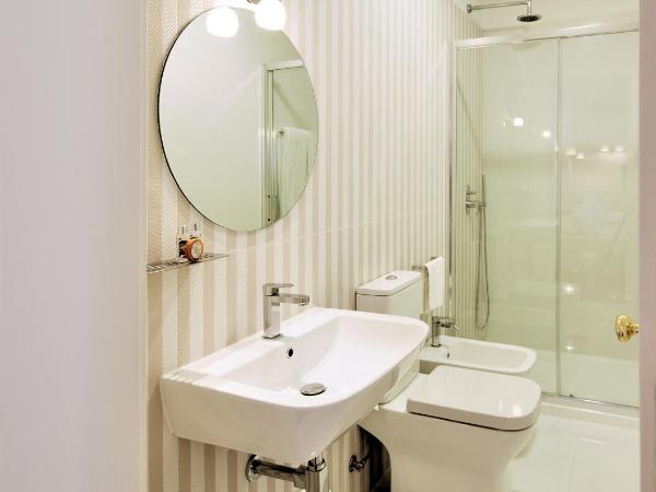 The Rex Hotel : photo 9 de la chambre chambre triple supérieure