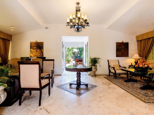 Occidental Cozumel - All Inclusive : photo 3 de la chambre hébergement de luxe - niveau royal 