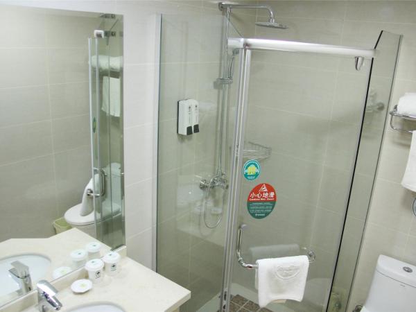 GreenTree Inn Suzhou Industrial Park Shengpu Town Xinsheng Road Express Hotel : photo 5 de la chambre chambre lit queen-size